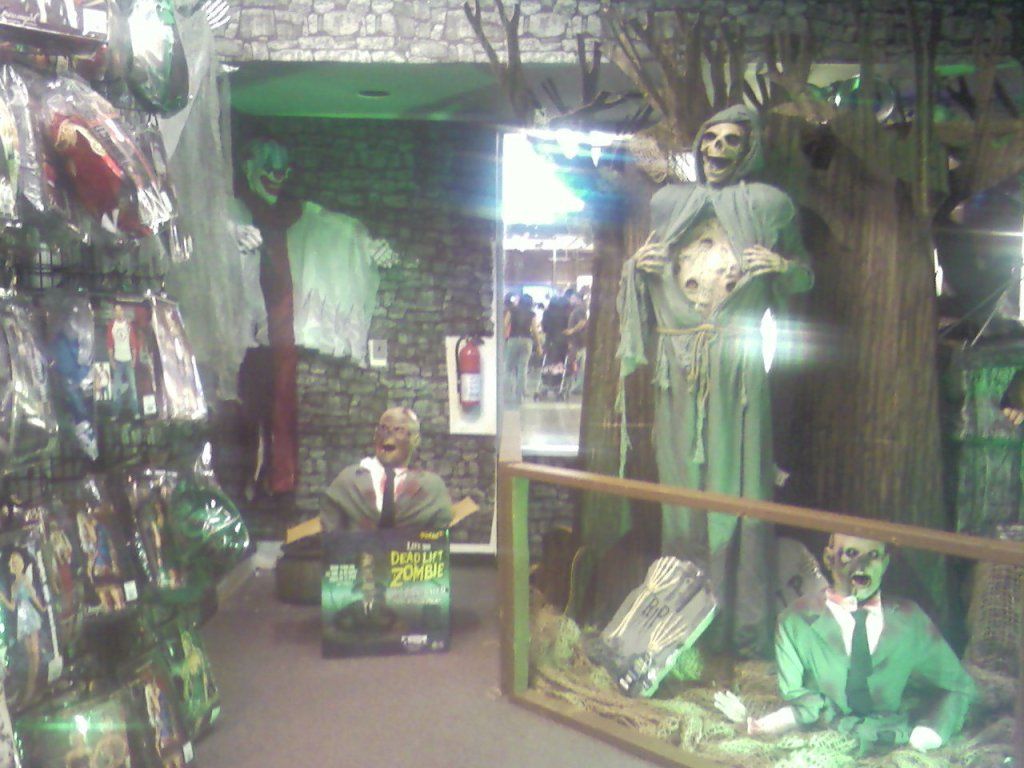 Ugly Halloween Critters In The Halloween Store At The Palisades Mall